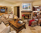 Spacious living area with fireplace 